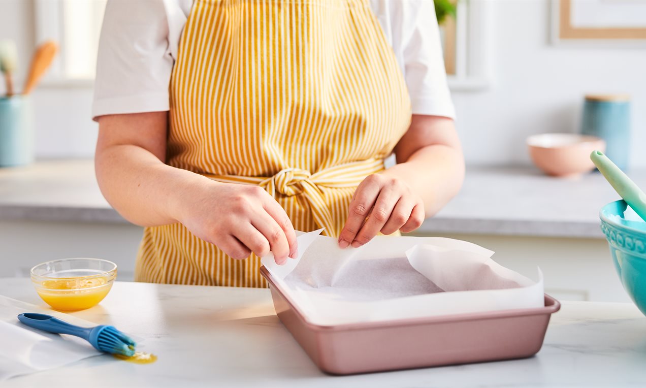 Picture - Square Tray- Baking Paper in the text