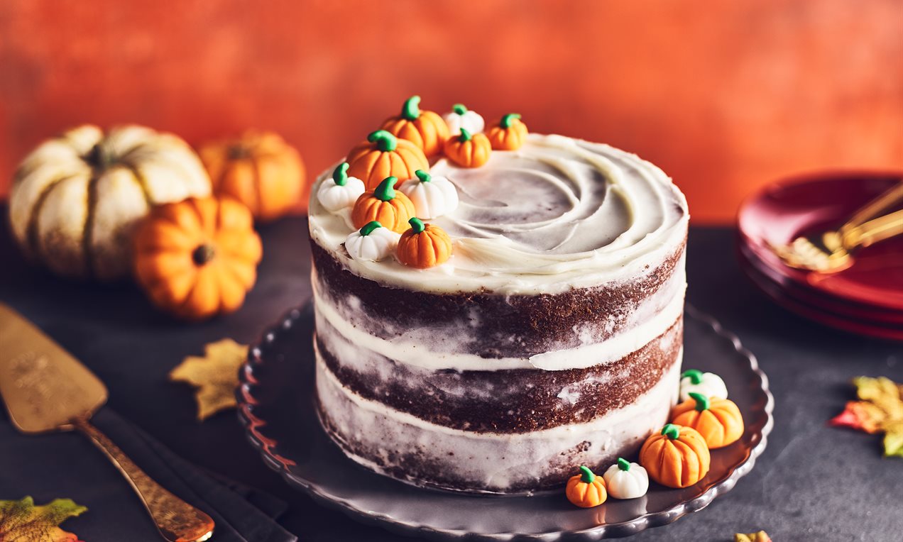 Spiced Pumpkin Cake Recipe | Dr. Oetker
