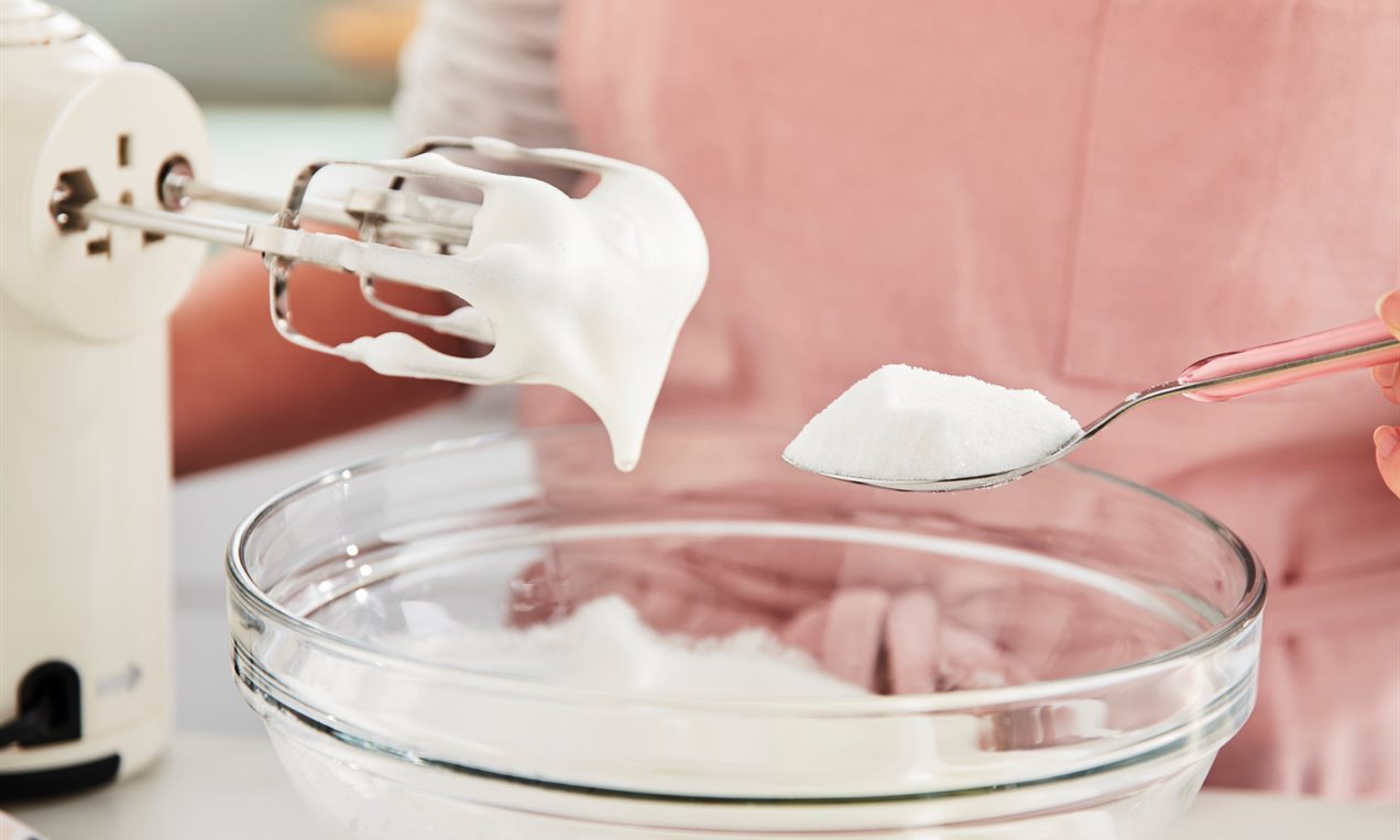 Picture - Adding Sugar to meringue