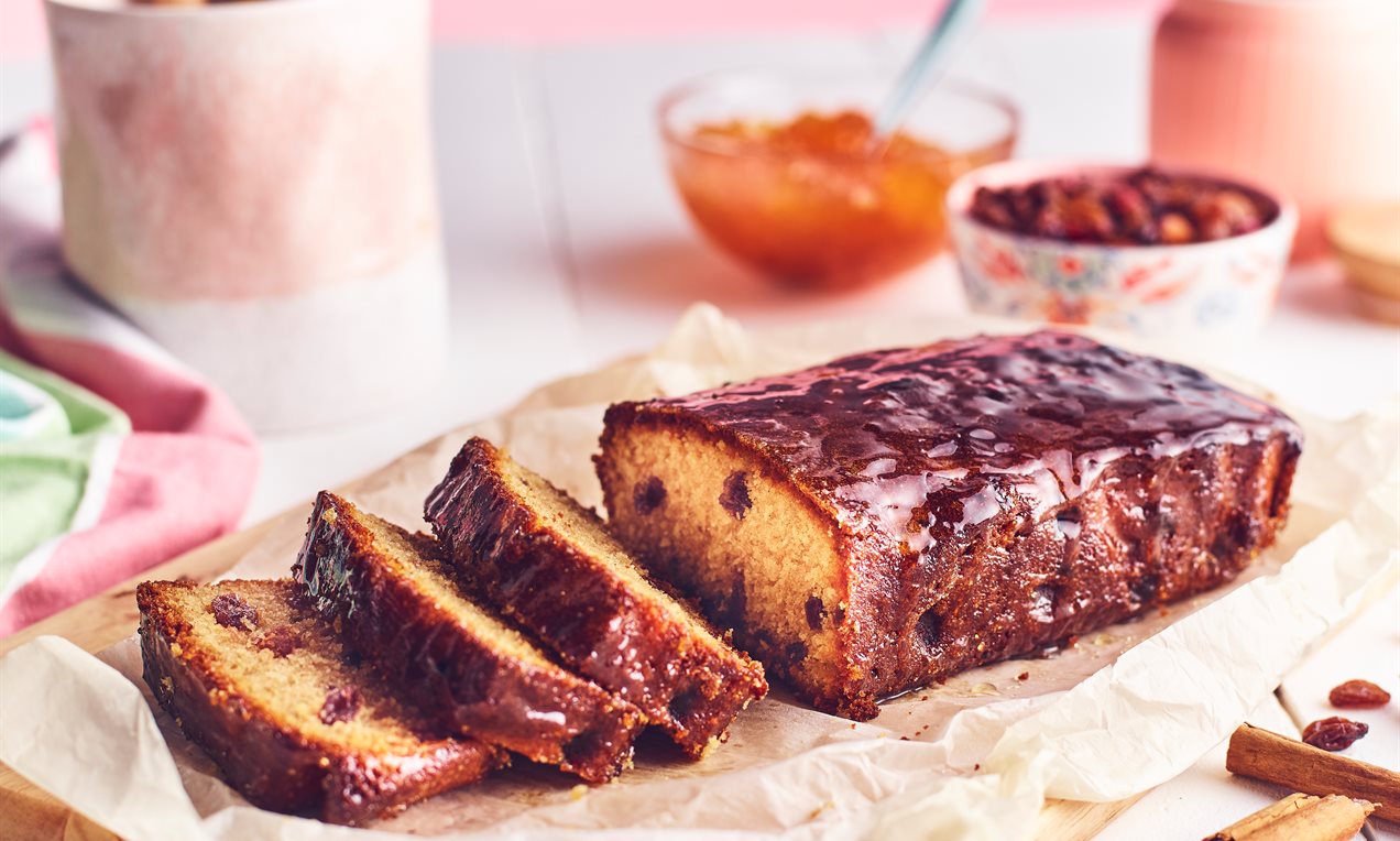 Fruit and Nut Loaf Cake Recipe | Dr. Oetker